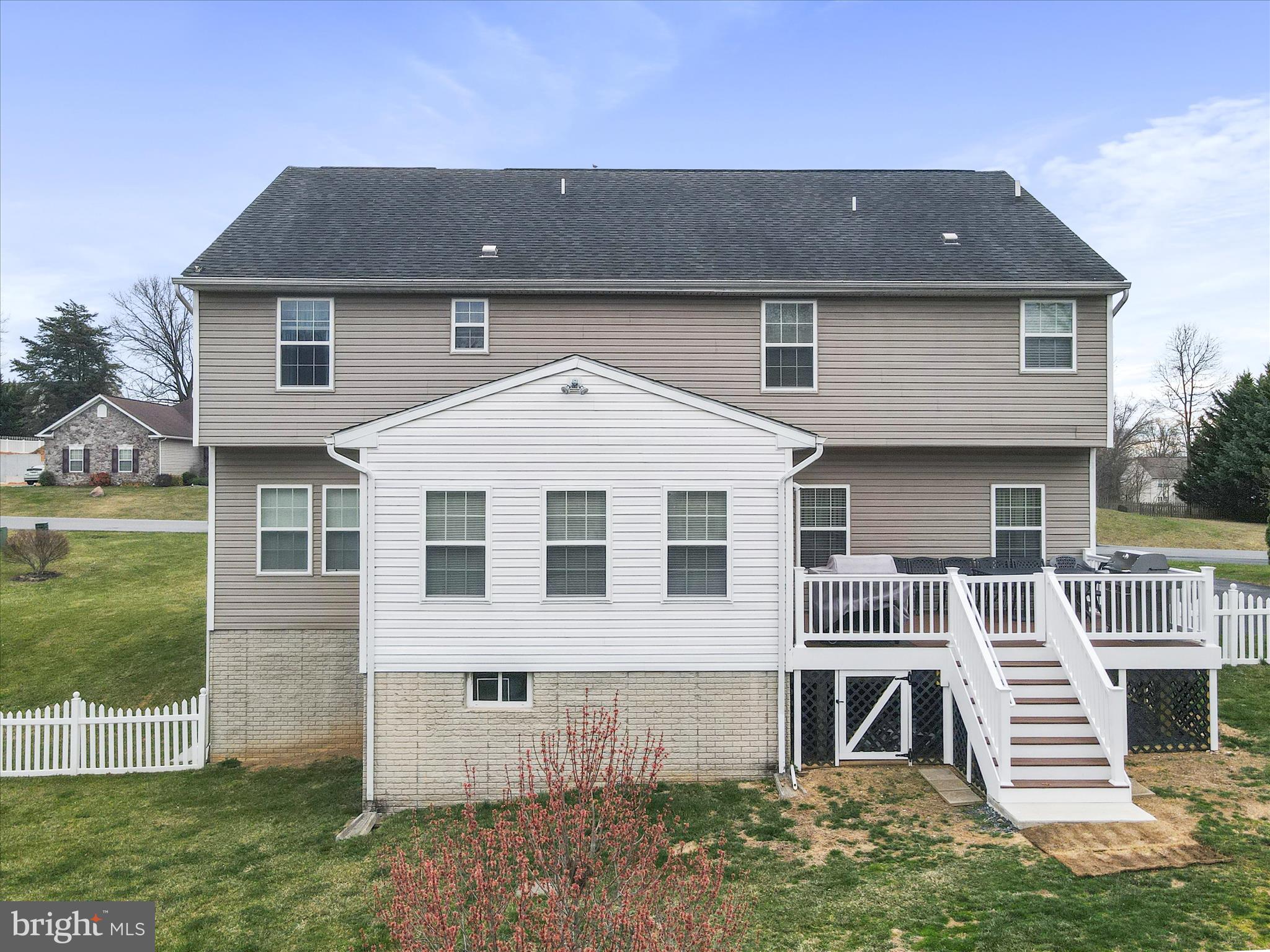 RIVERSIDE ON THE POTOMAC - Residential