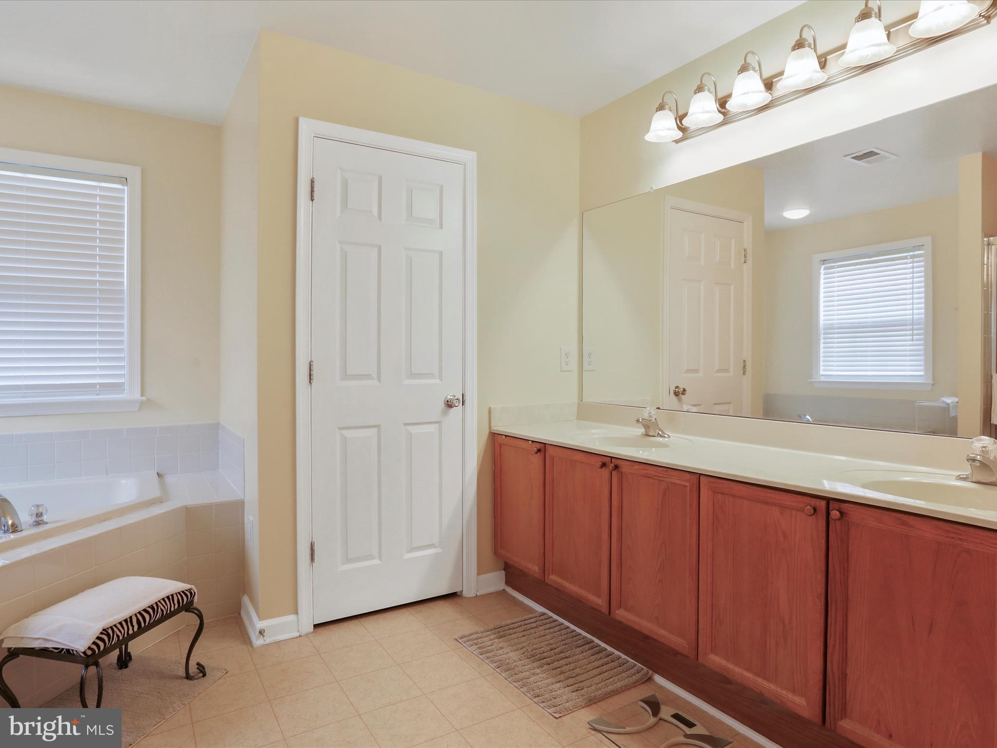 RIVERSIDE ON THE POTOMAC - Residential