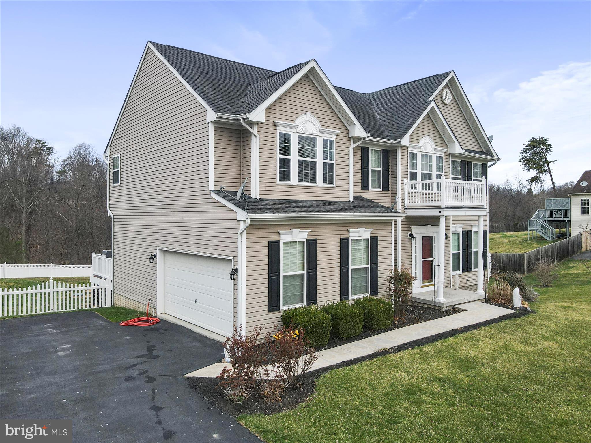 RIVERSIDE ON THE POTOMAC - Residential
