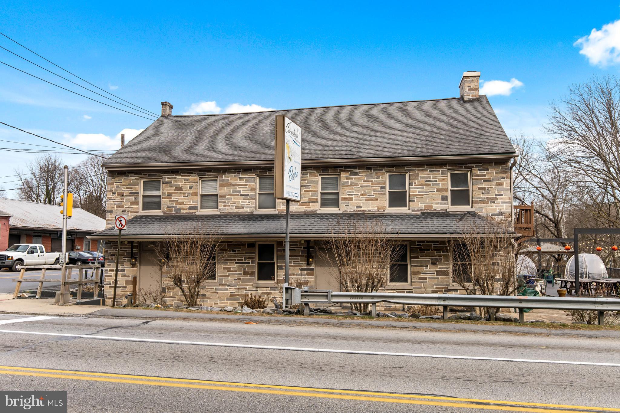 LANCASTER - Commercial Sale