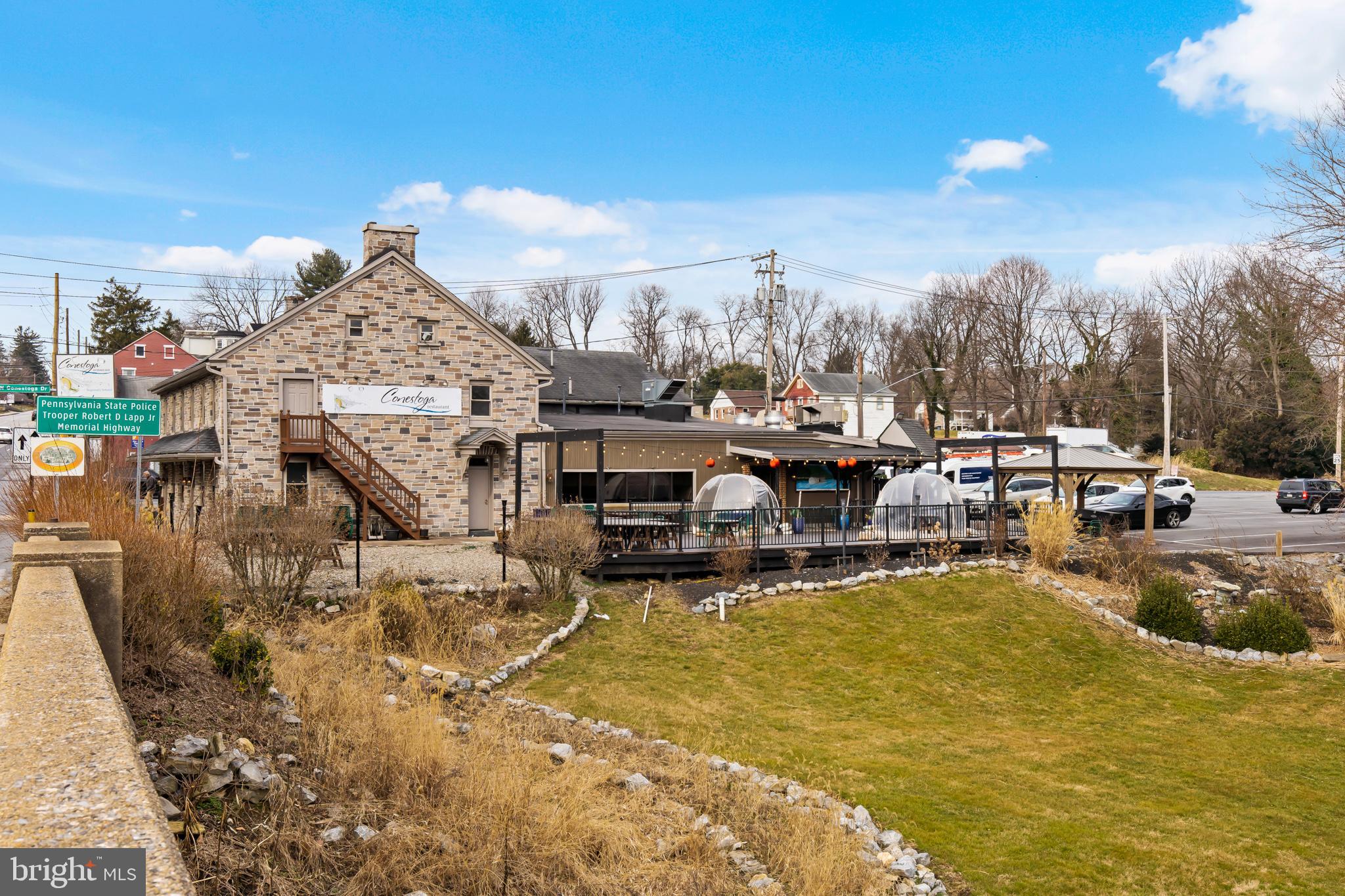 LANCASTER - Commercial Sale