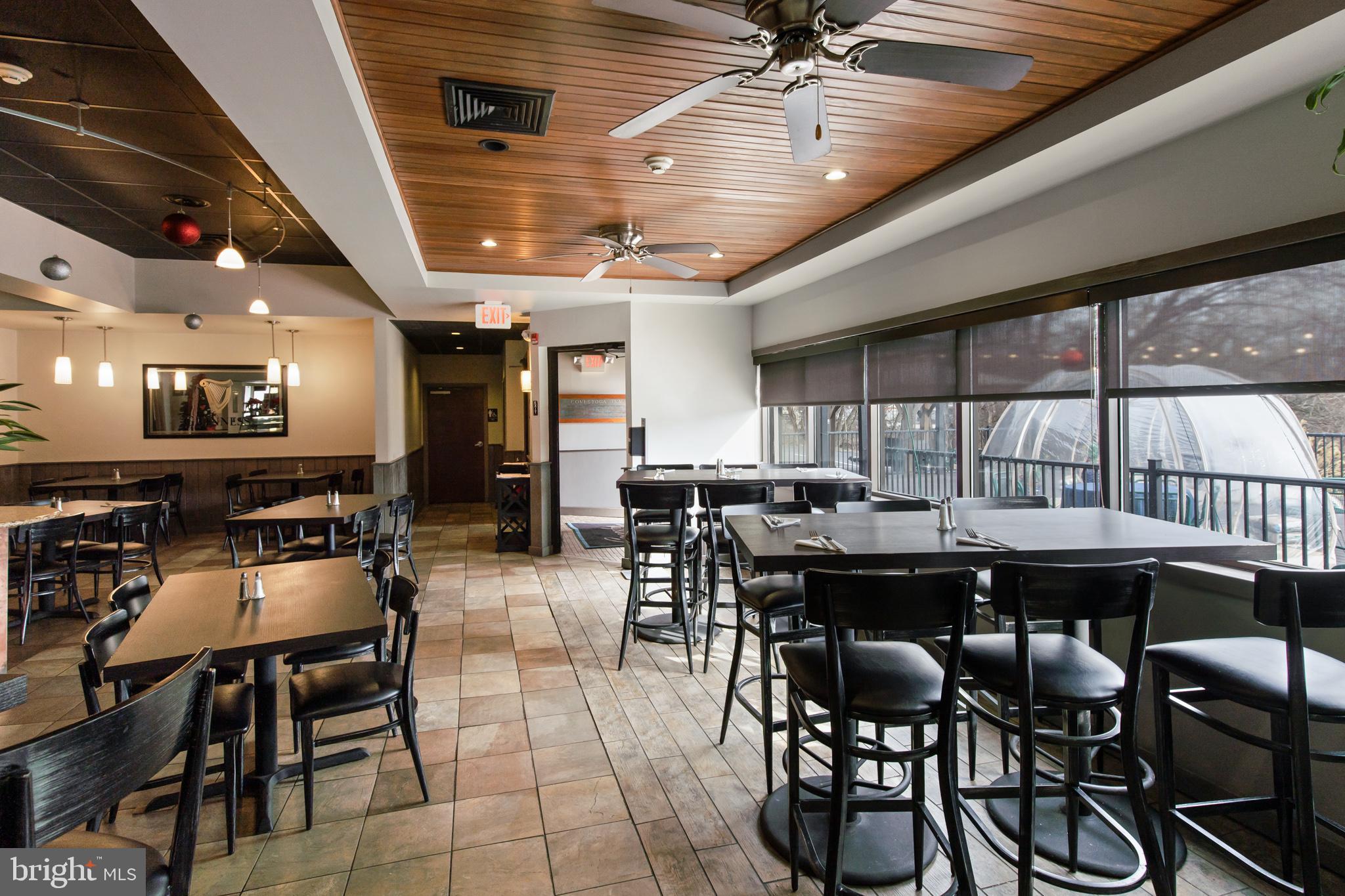 LANCASTER - Commercial Sale