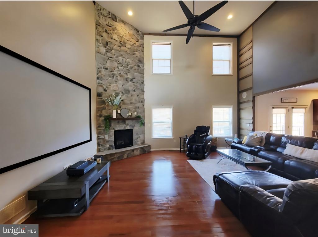 710 MYRTLE COURT