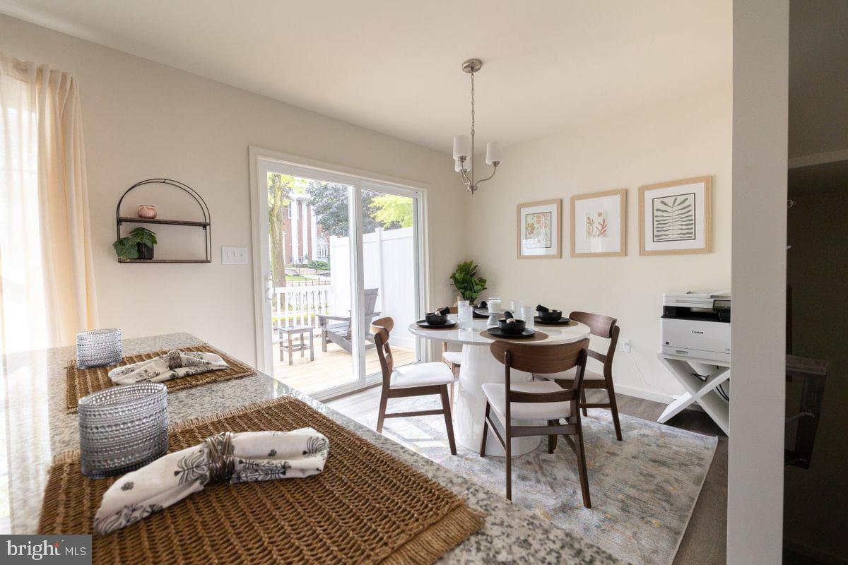 FAIRVIEW SQUARE - Residential