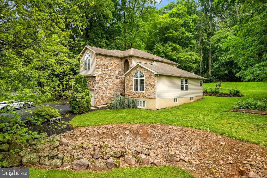 Photo of 180 HERTZOG VALLEY RD, DENVER, PA 17517 (MLS # PALA2036664)