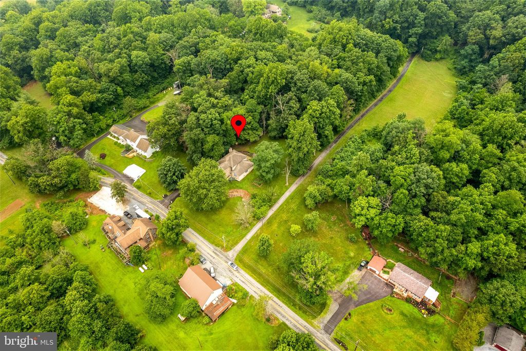 Photo of 180 HERTZOG VALLEY RD, DENVER, PA 17517 (MLS # PALA2036664)