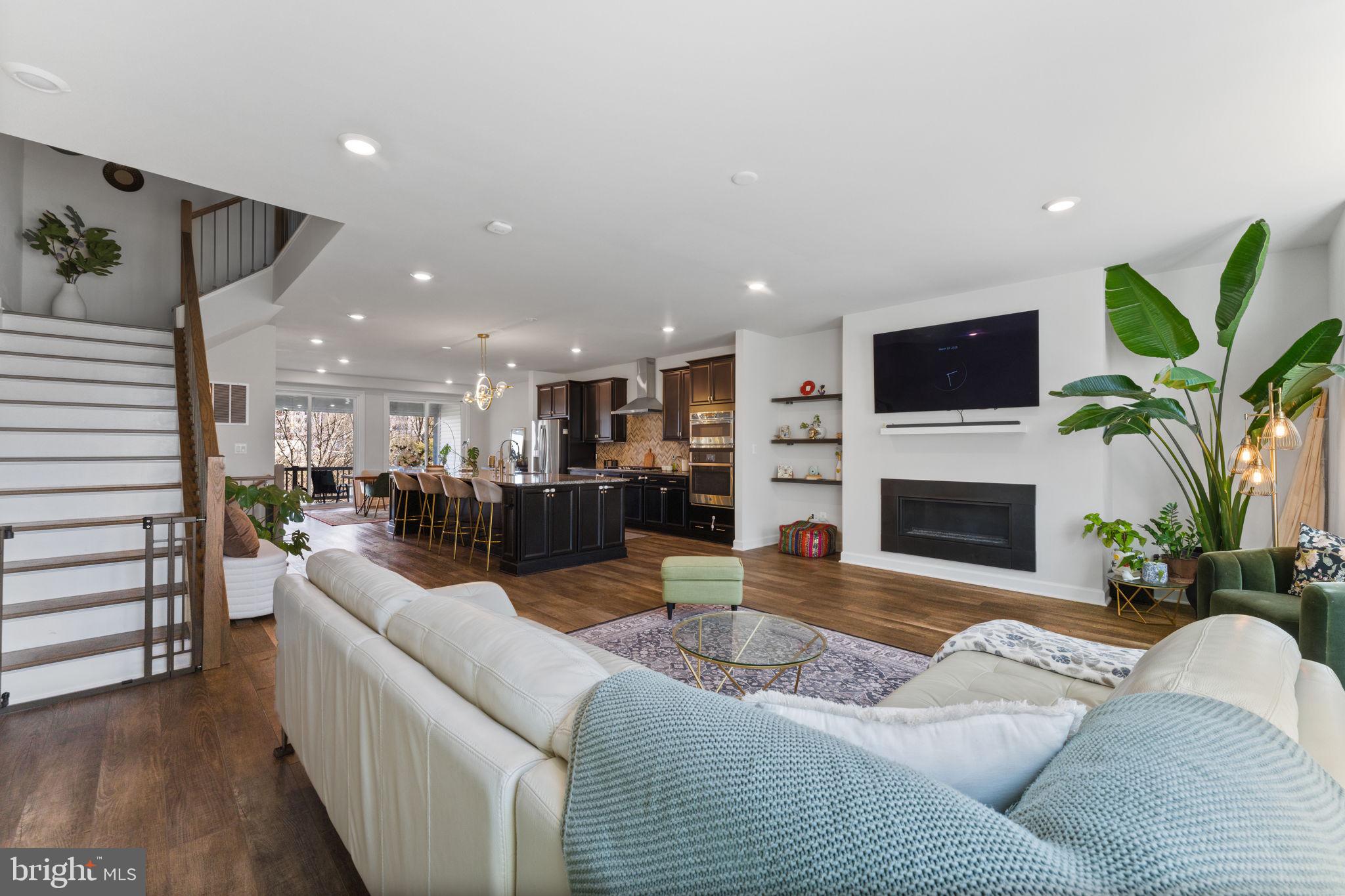 WESTMOORE AT MOOREFIELD - Residential Lease