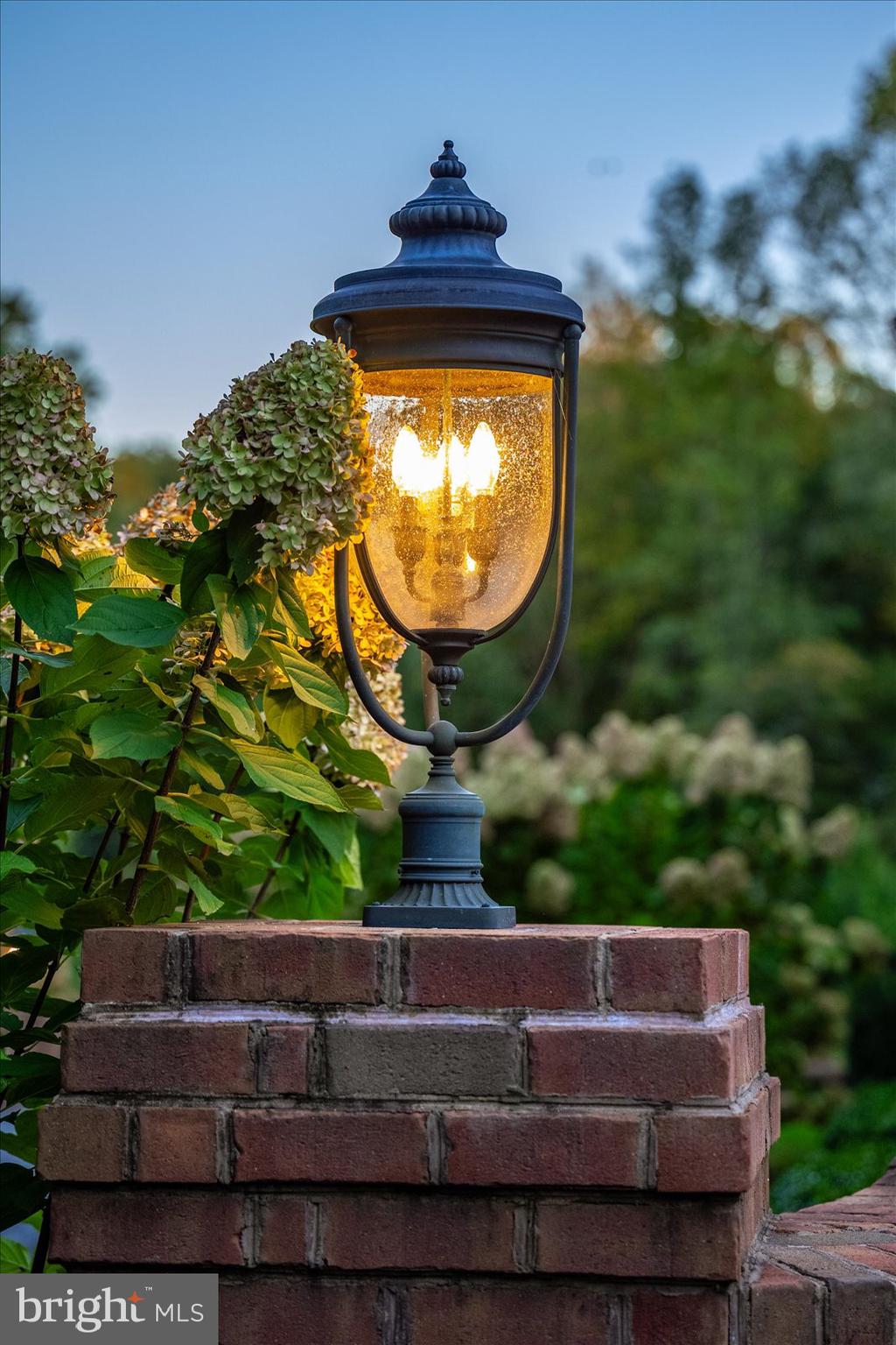 SOUTH RIVER COLONY - Residential