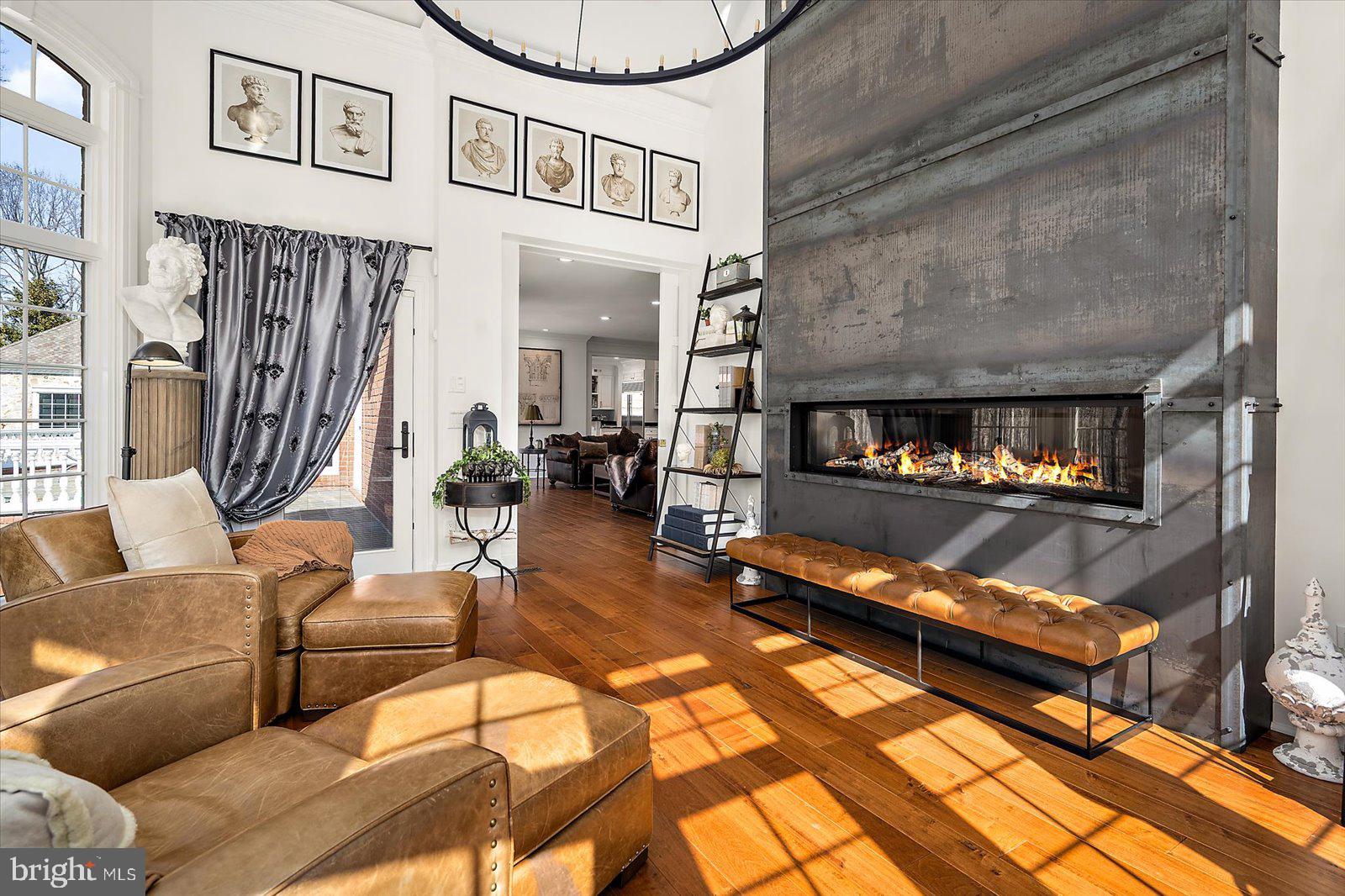 SOUTH RIVER COLONY - Residential