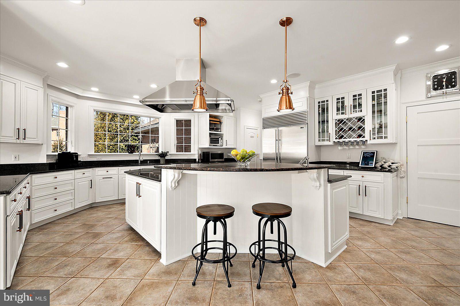 SOUTH RIVER COLONY - Residential