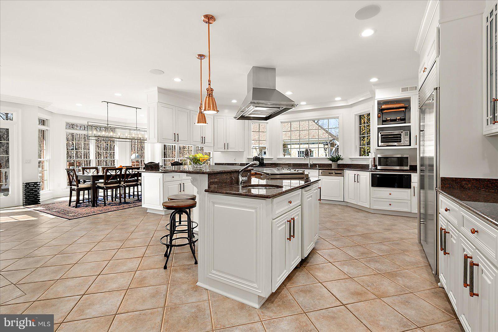 SOUTH RIVER COLONY - Residential