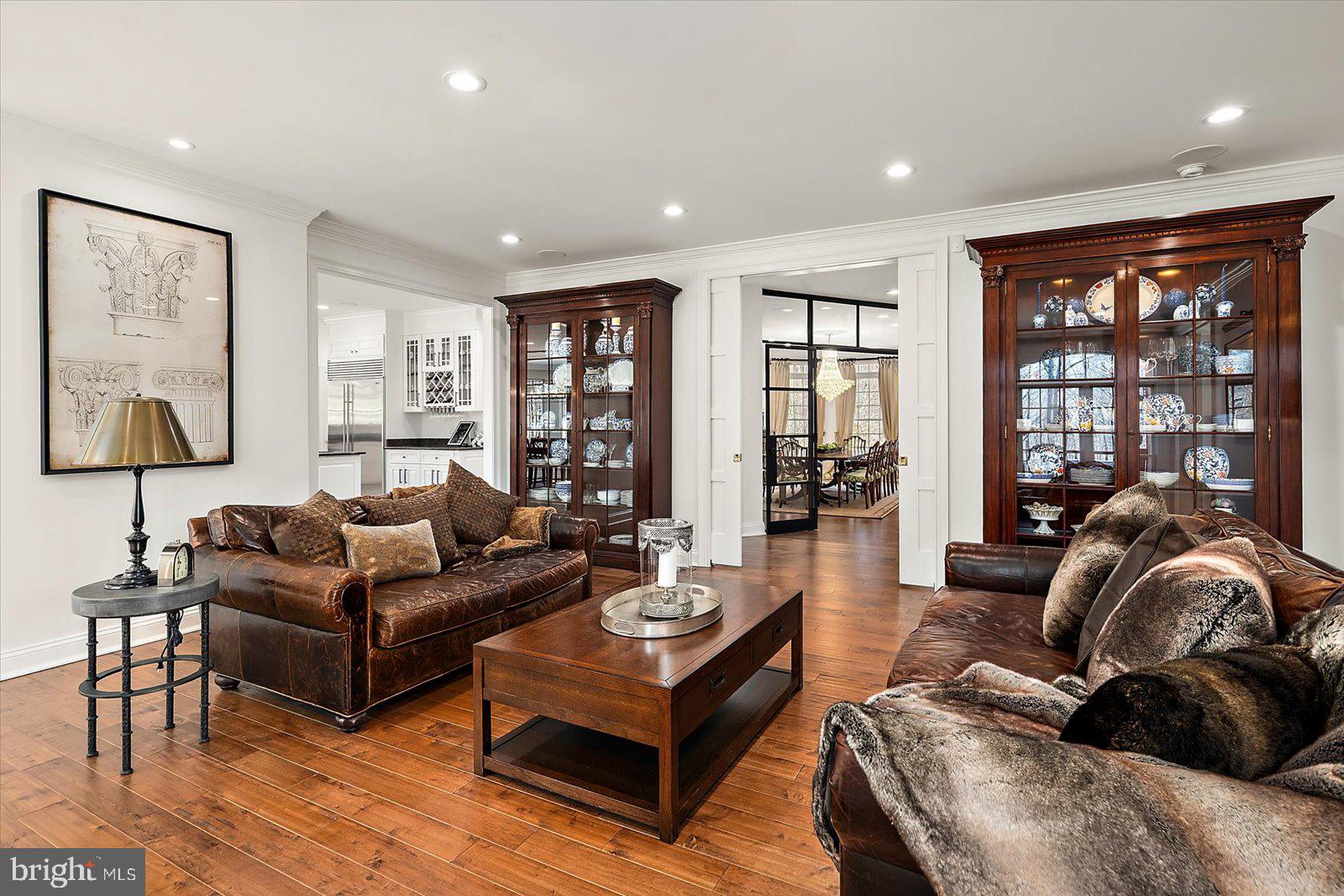 SOUTH RIVER COLONY - Residential