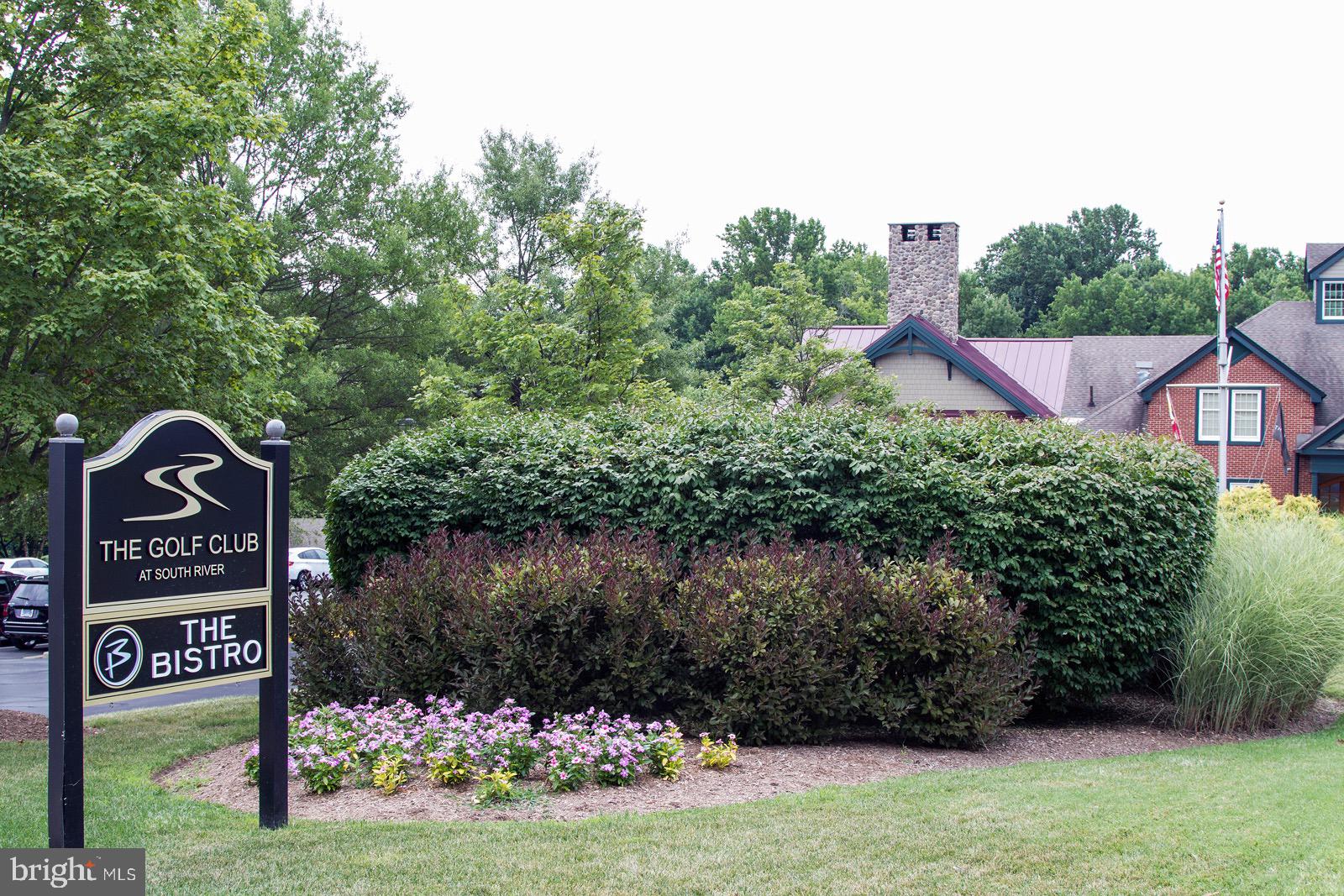 SOUTH RIVER COLONY - Residential