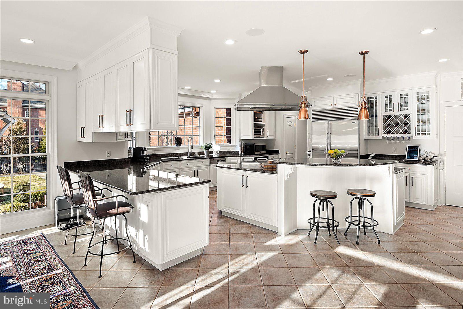 SOUTH RIVER COLONY - Residential