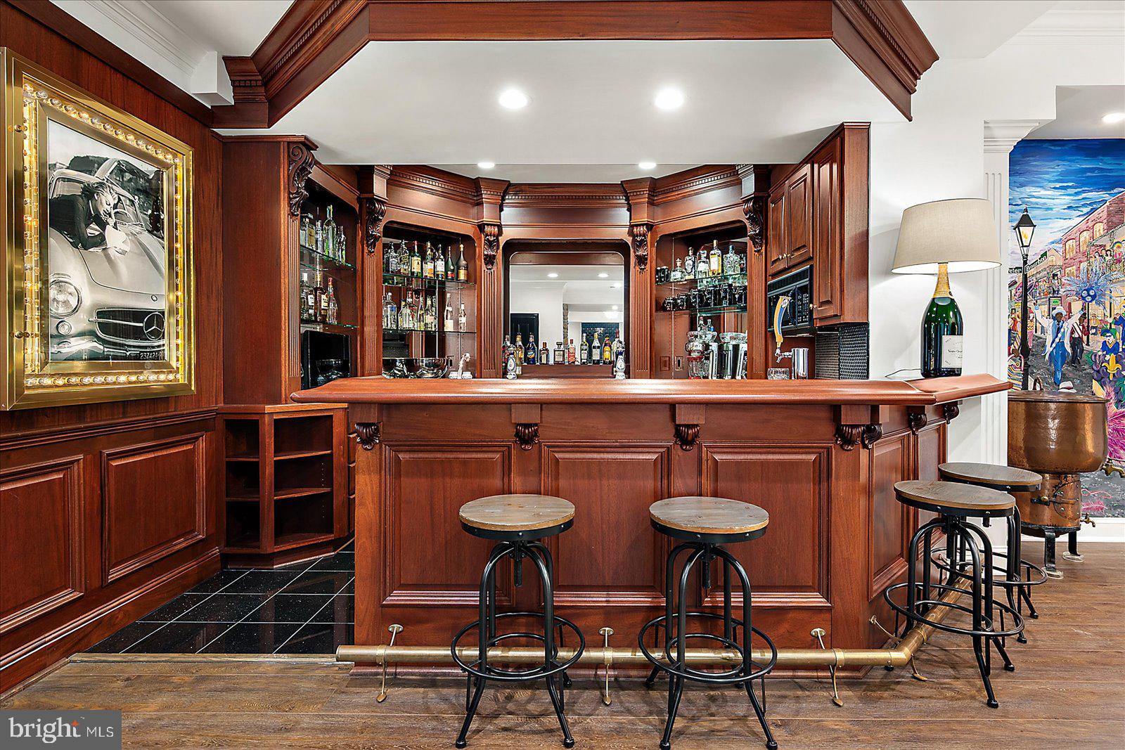 SOUTH RIVER COLONY - Residential