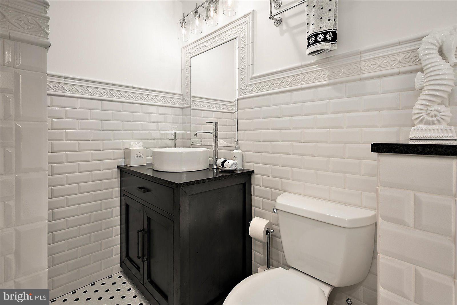 SOUTH RIVER COLONY - Residential