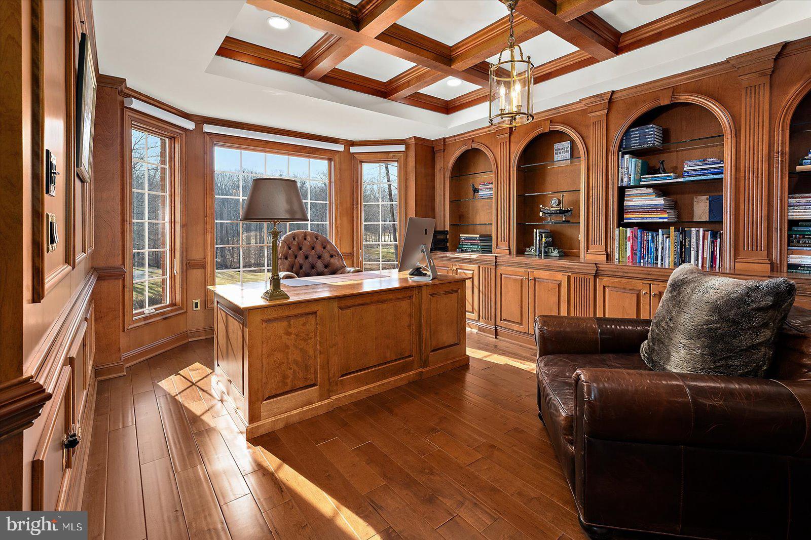 SOUTH RIVER COLONY - Residential