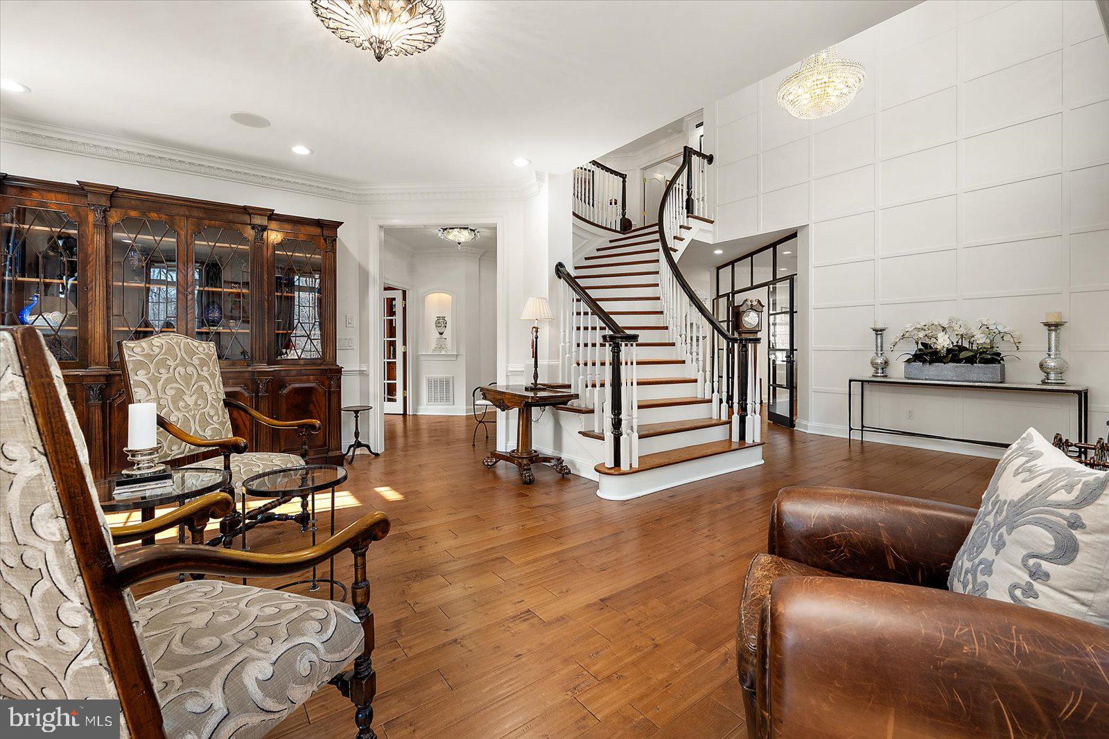 SOUTH RIVER COLONY - Residential