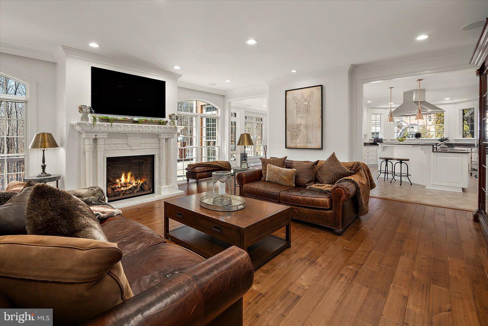 SOUTH RIVER COLONY - Residential