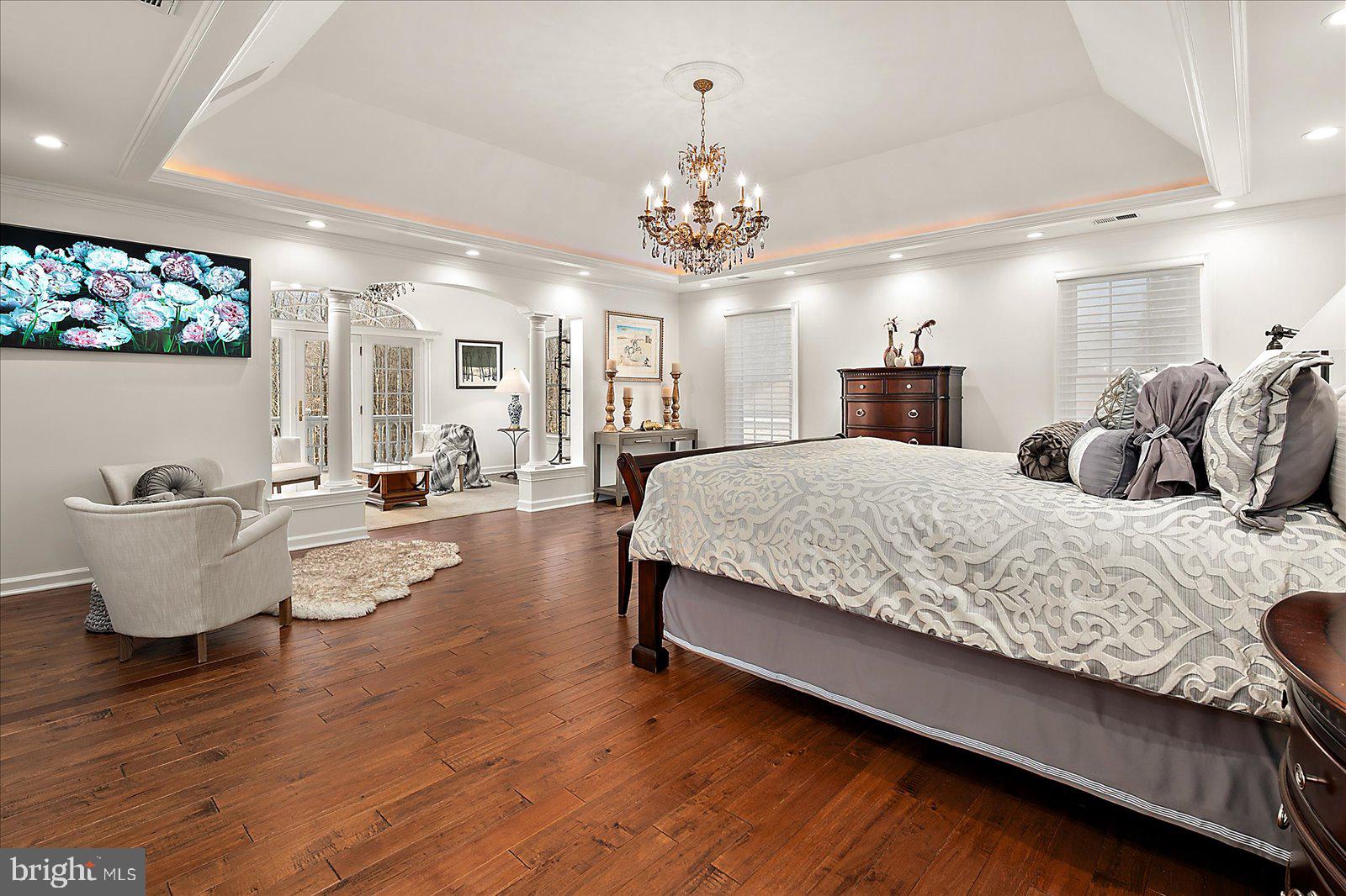 SOUTH RIVER COLONY - Residential