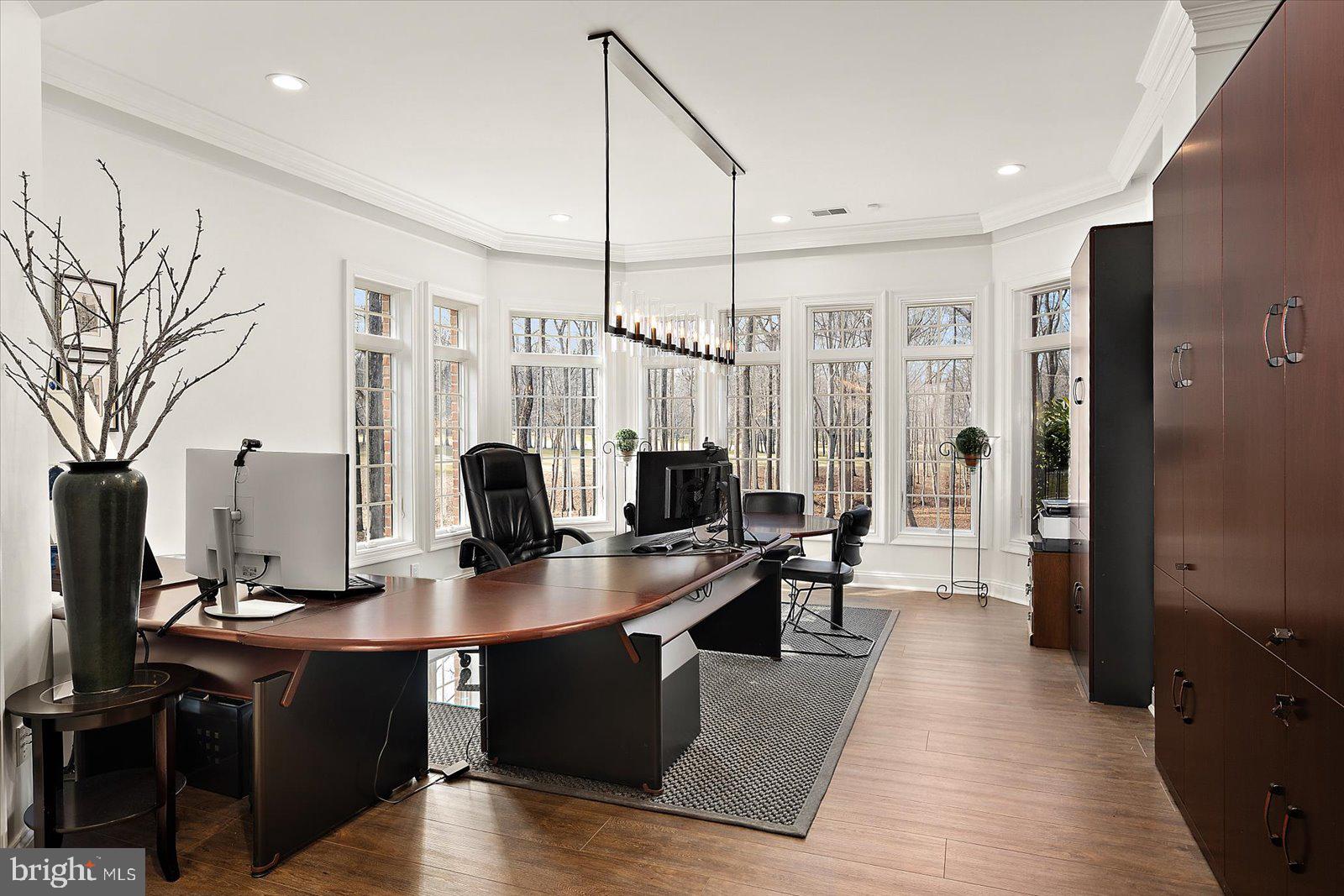 SOUTH RIVER COLONY - Residential