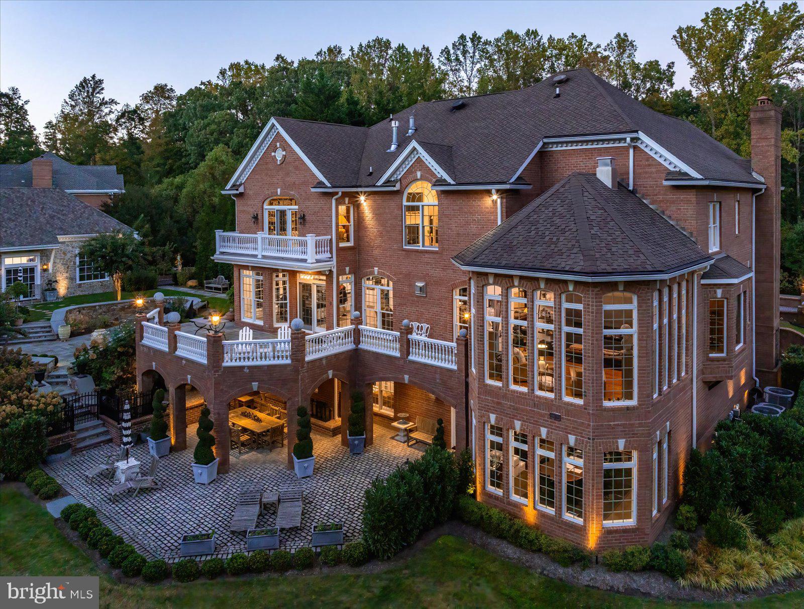 SOUTH RIVER COLONY - Residential