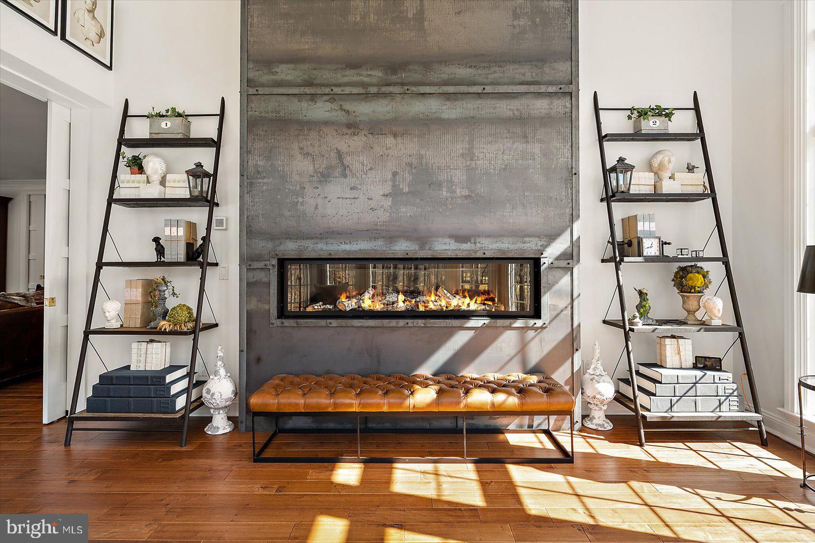 SOUTH RIVER COLONY - Residential