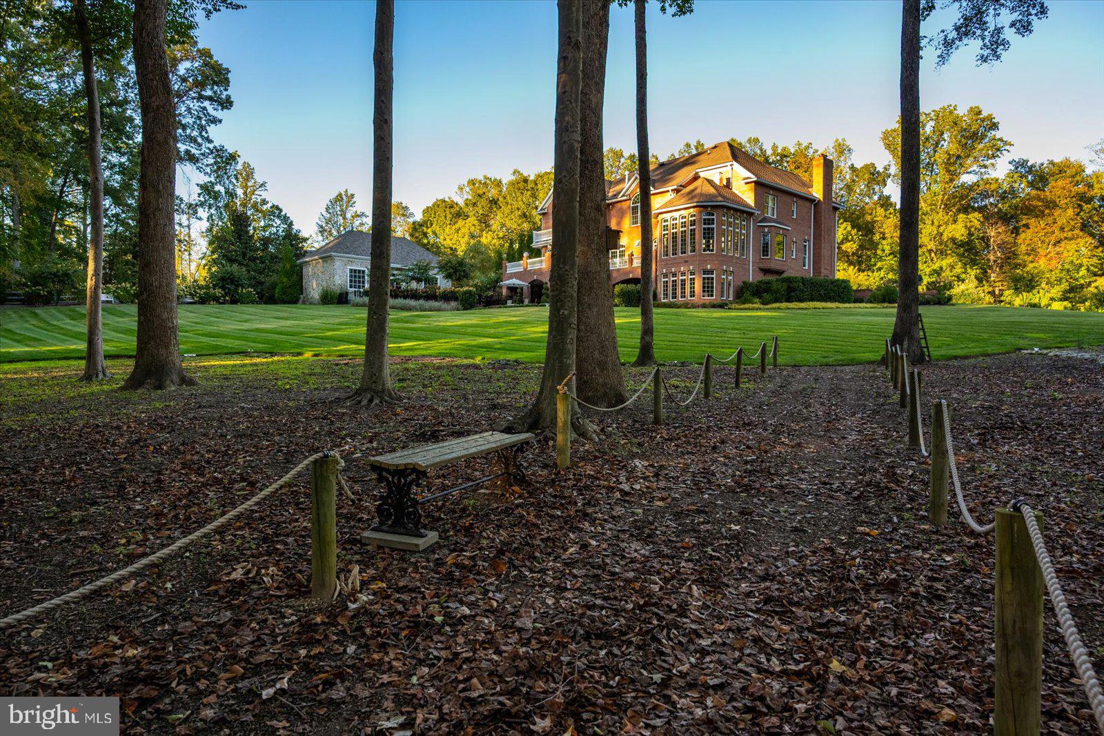 SOUTH RIVER COLONY - Residential