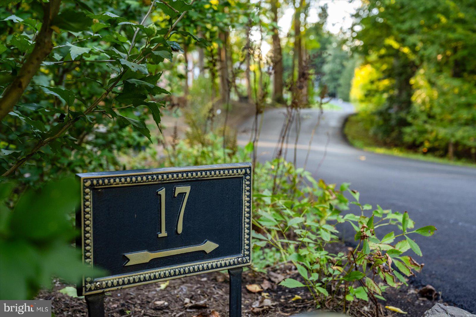 SOUTH RIVER COLONY - Residential