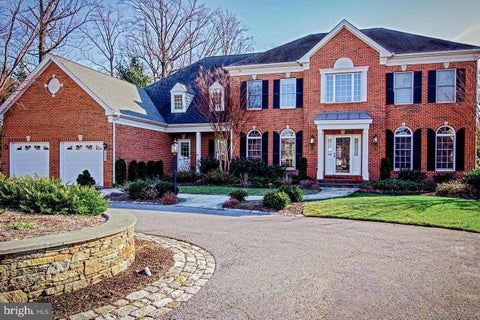 Homes For Sale - 8203 Pumpkin Hill Court<br/> BALTIMORE, MD 21208