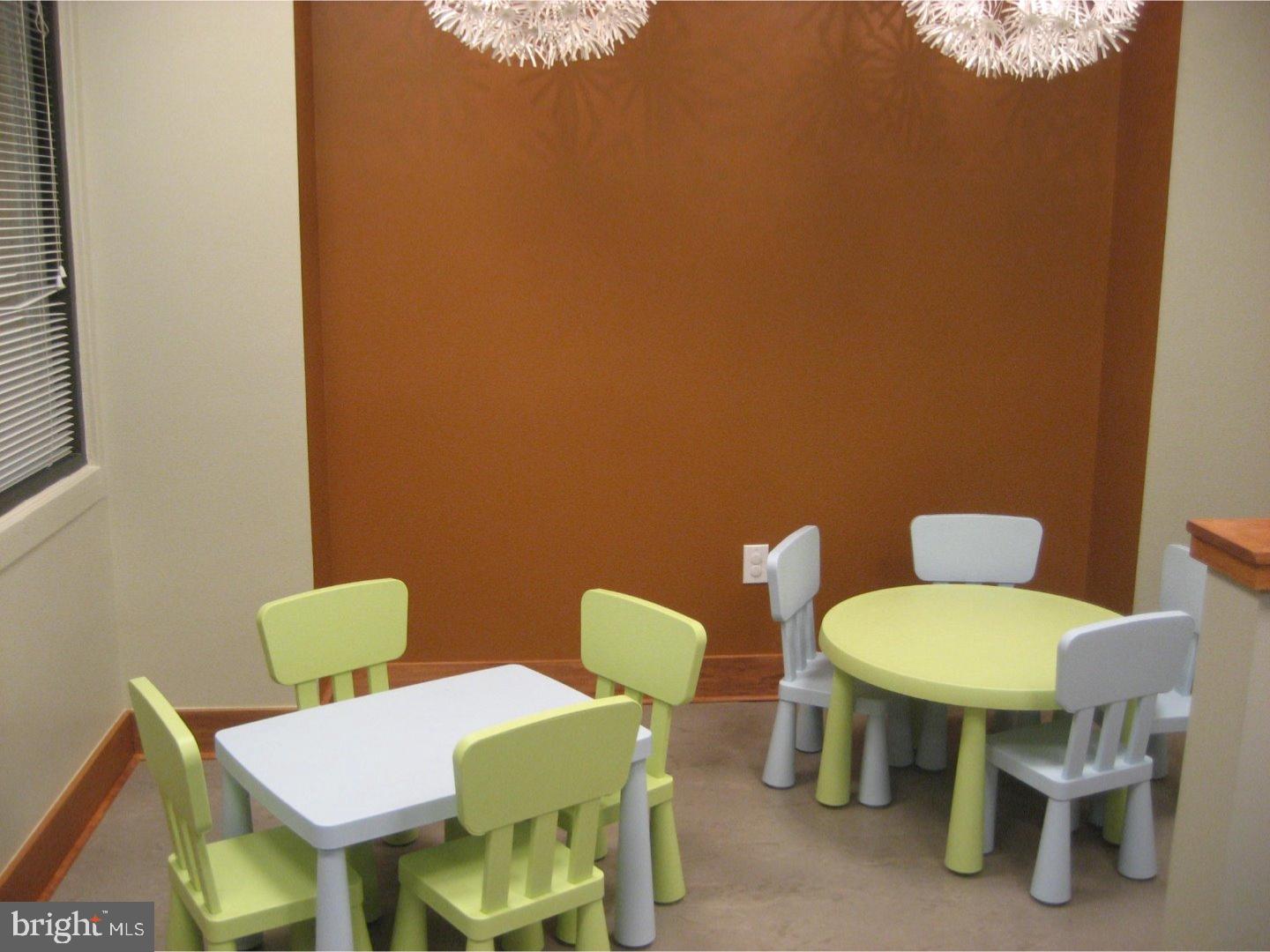 ART MUSEUM AREA - Residential Lease