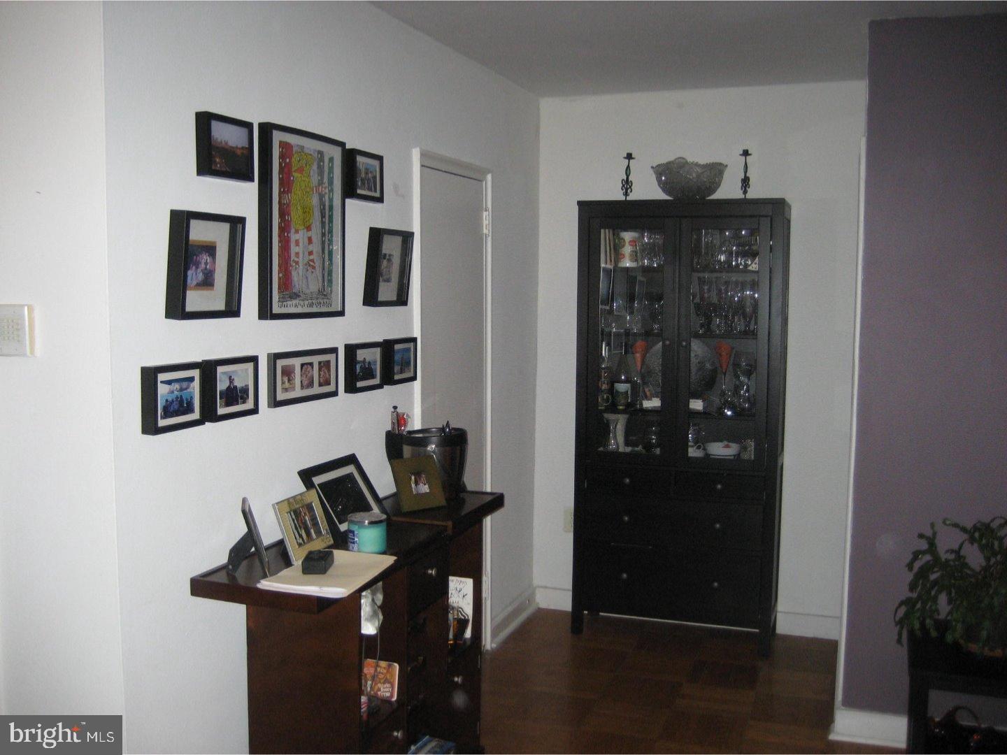 ART MUSEUM AREA - Residential Lease
