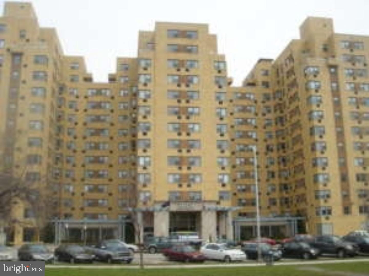 ART MUSEUM AREA - Residential Lease