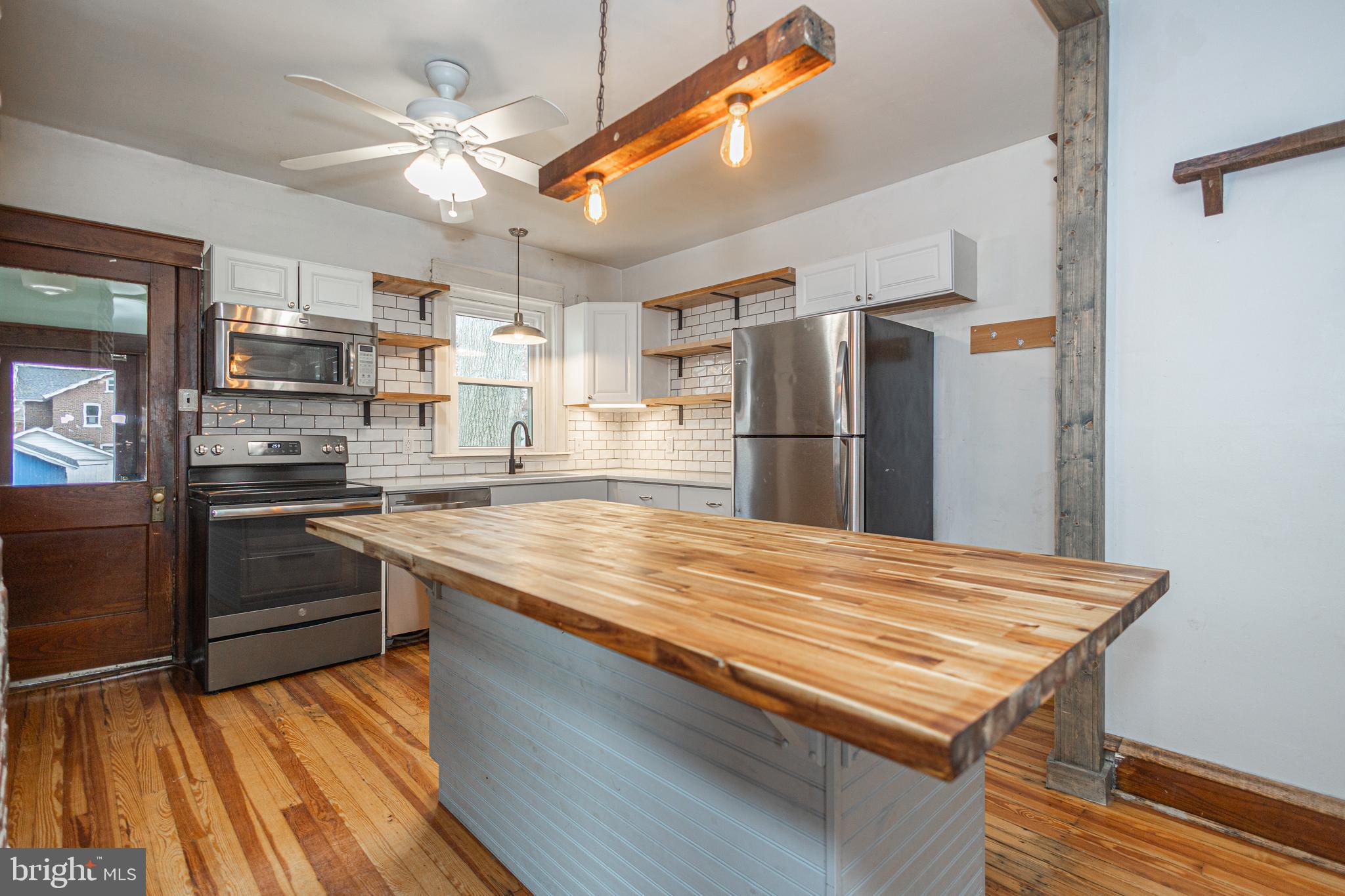 LANSDALE - Residential