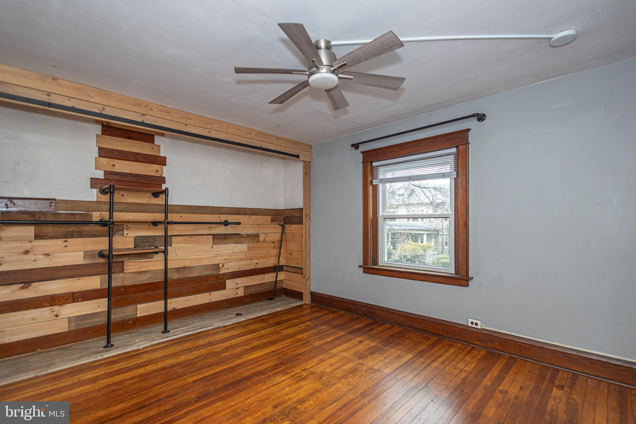 LANSDALE - Residential