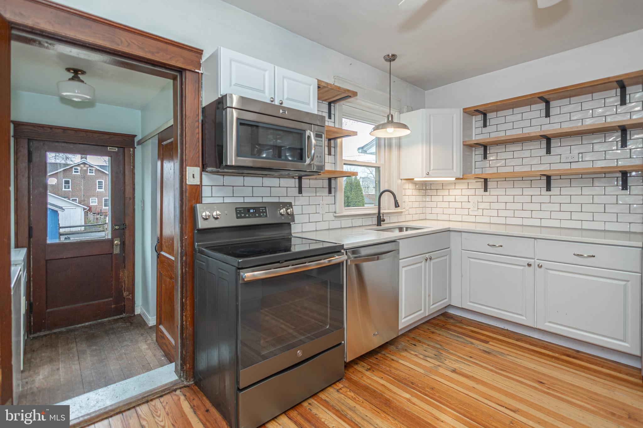 LANSDALE - Residential