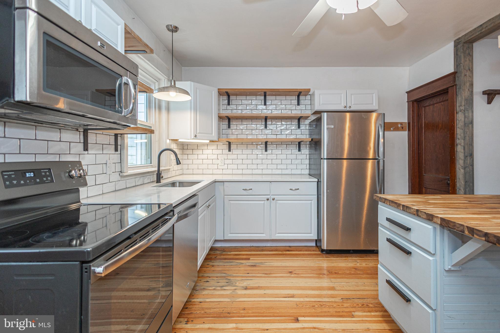 LANSDALE - Residential