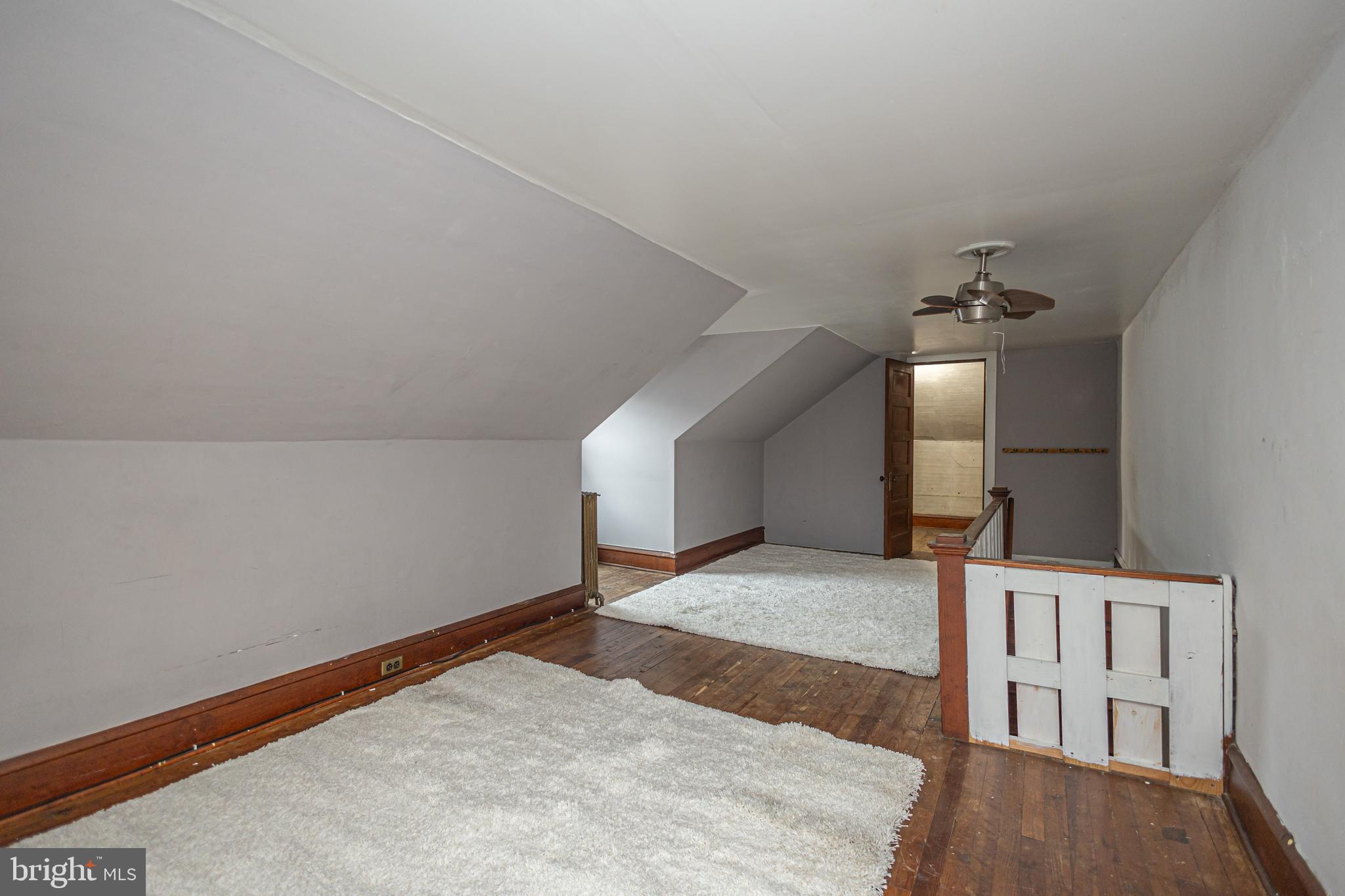 LANSDALE - Residential