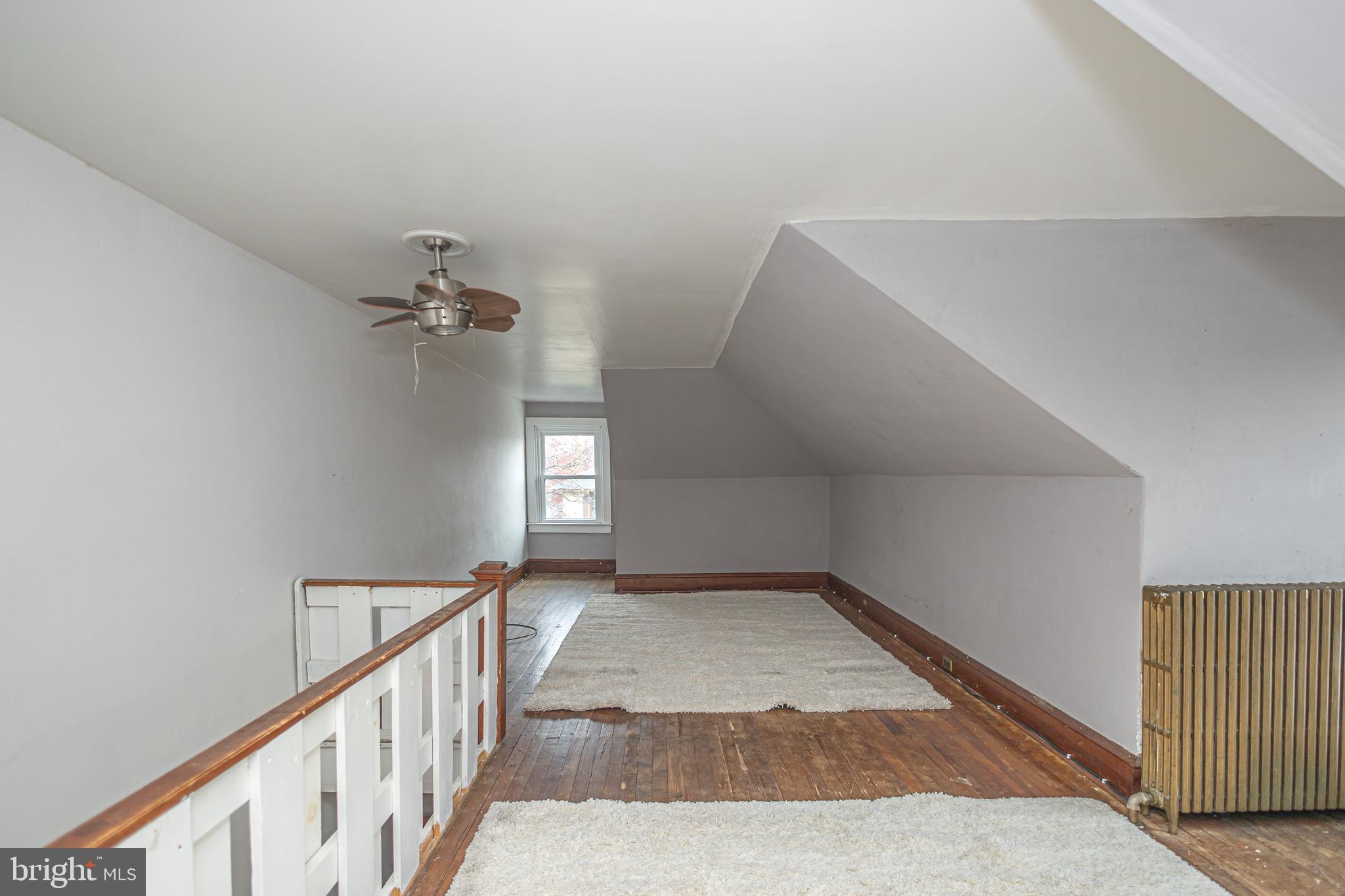 LANSDALE - Residential