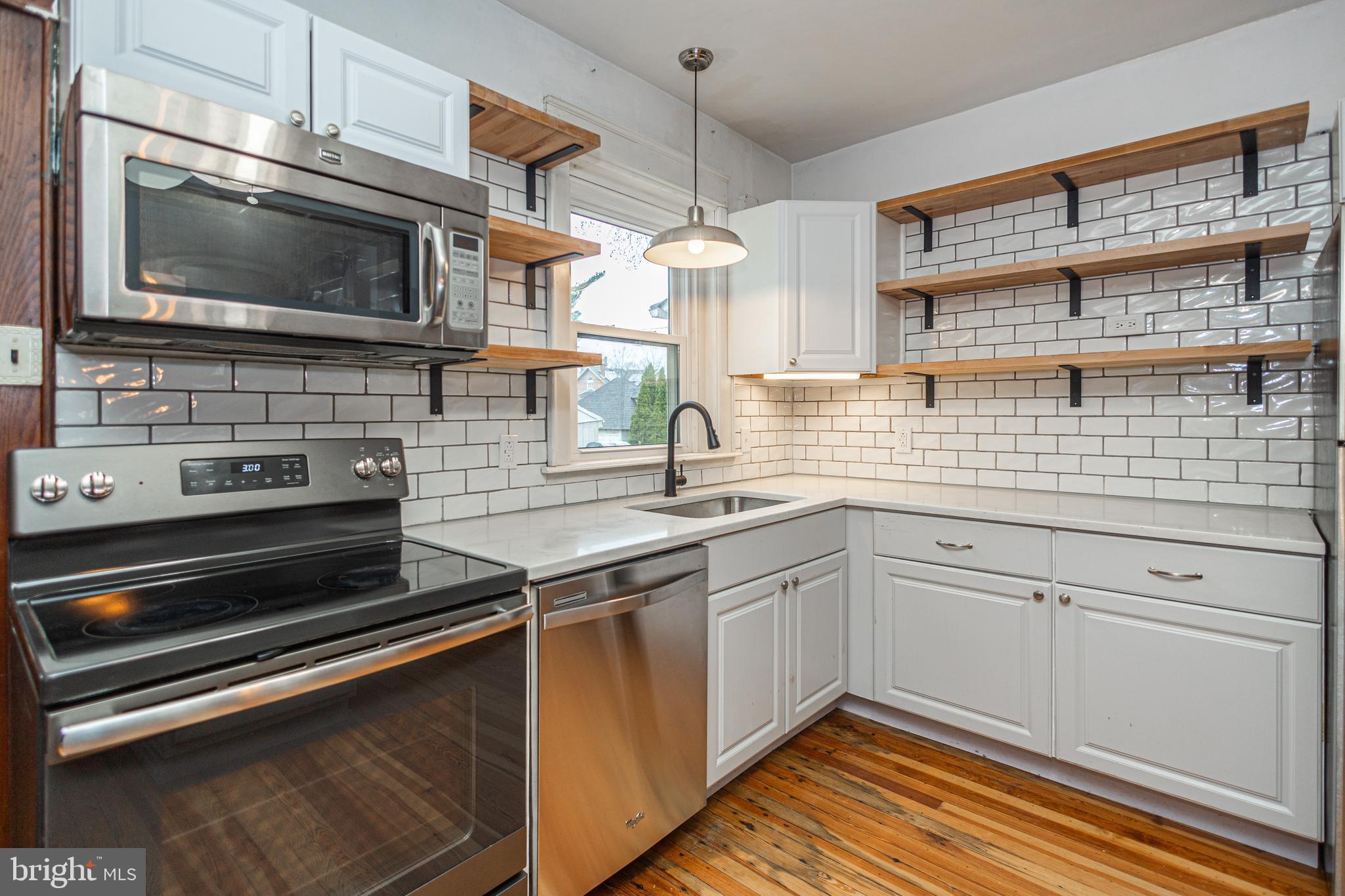 LANSDALE - Residential