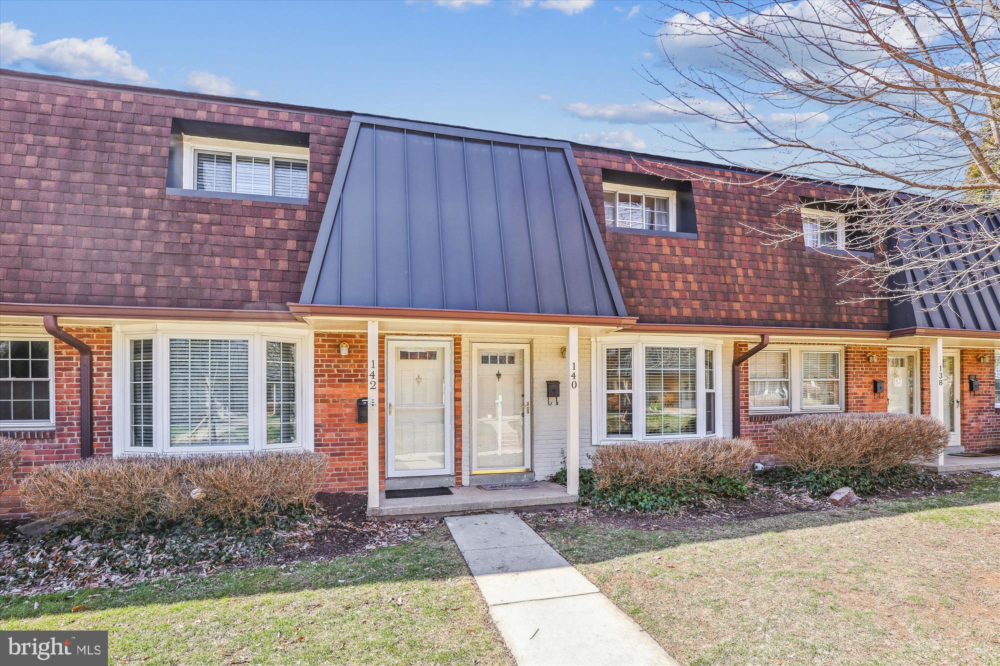 140 S VIRGINIA AVENUE 29