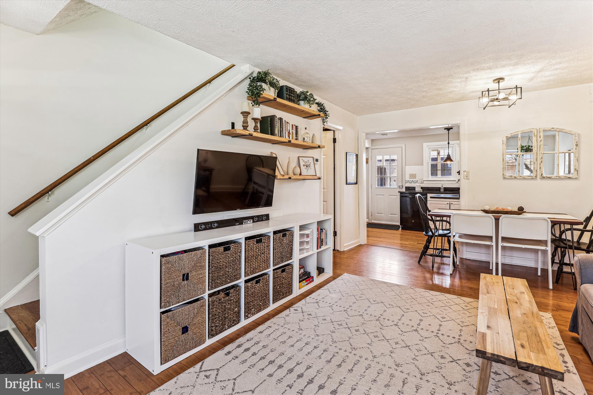 140 S VIRGINIA AVENUE 29