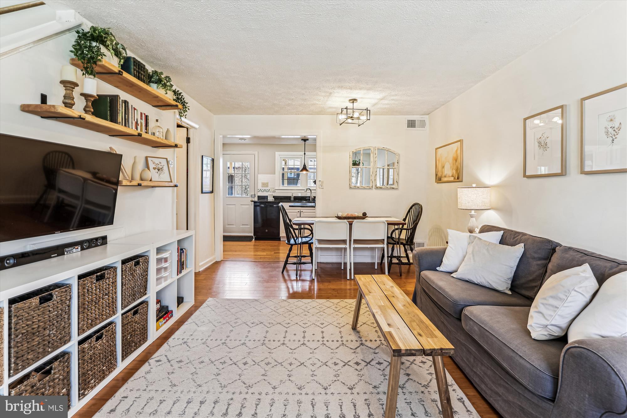 WINTER HILL - Residential