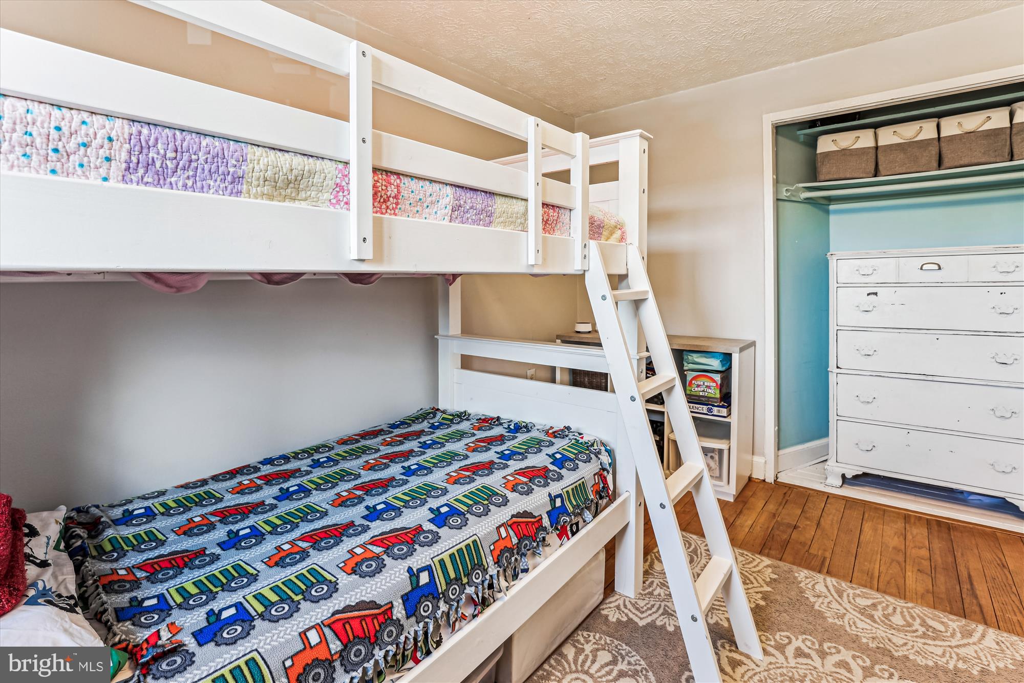 WINTER HILL - Residential