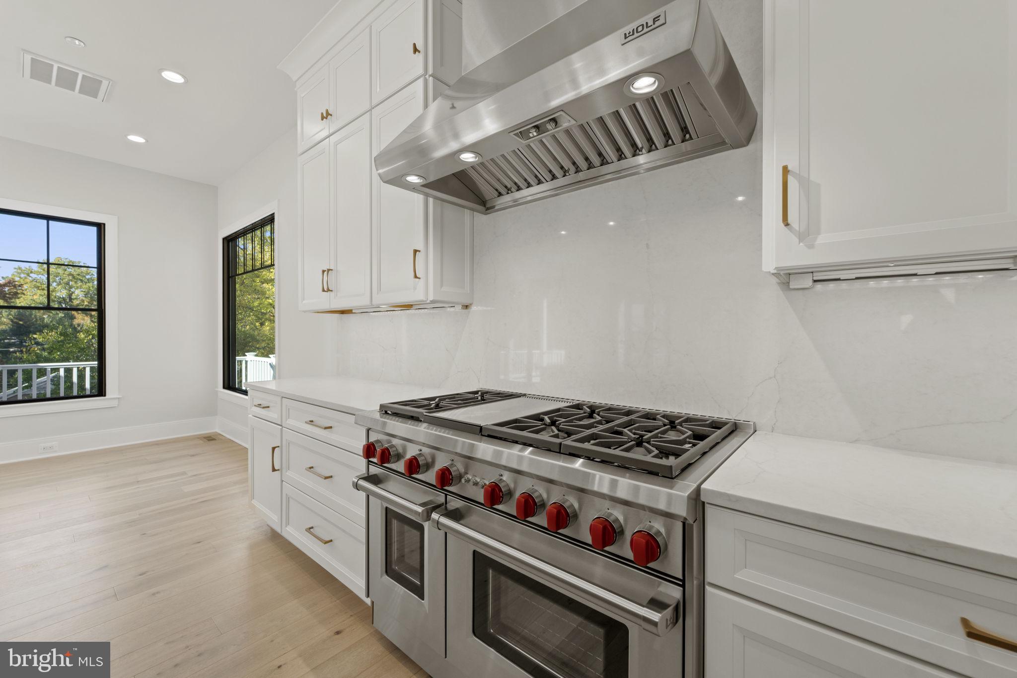 KENWOOD PARK - Residential