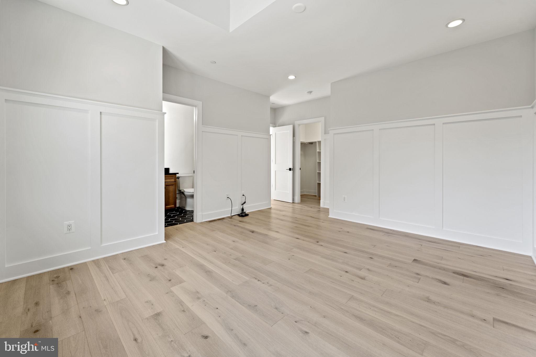 KENWOOD PARK - Residential