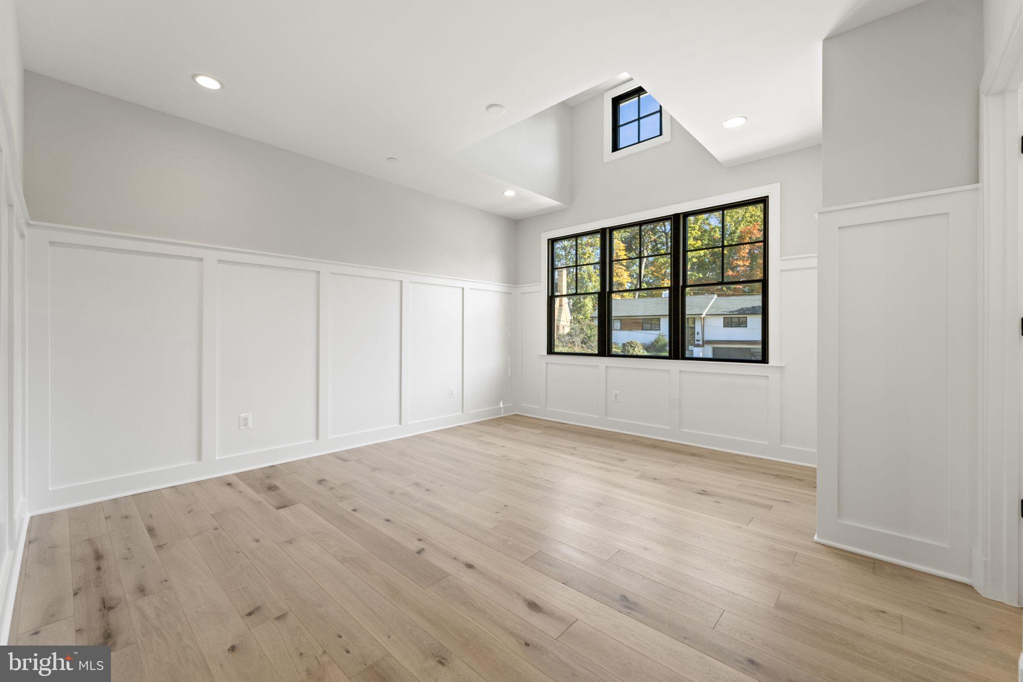 KENWOOD PARK - Residential