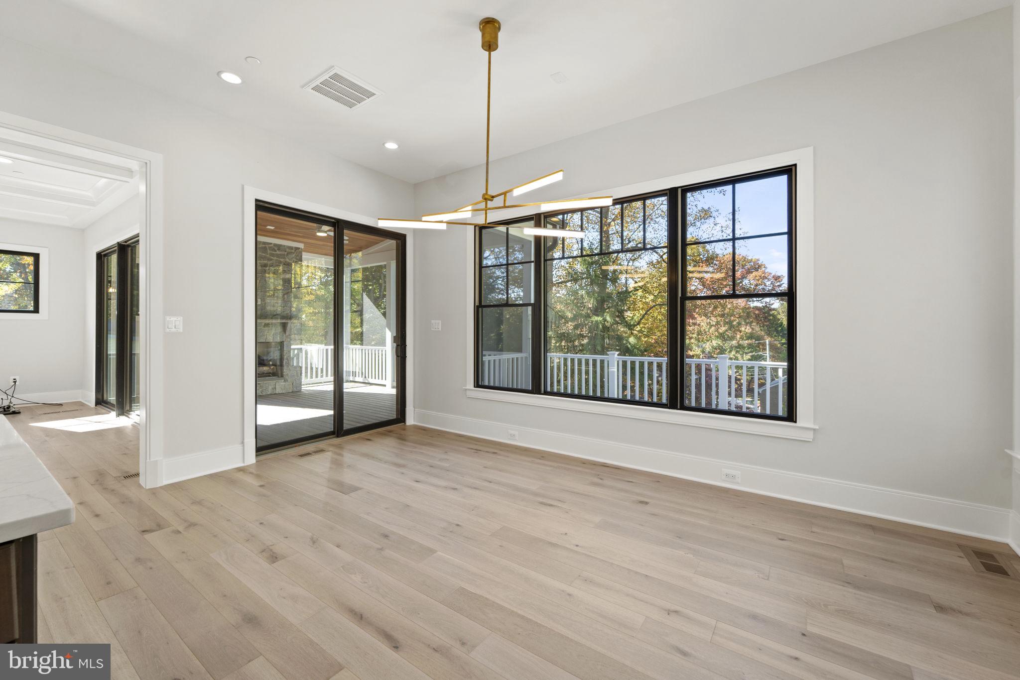 KENWOOD PARK - Residential