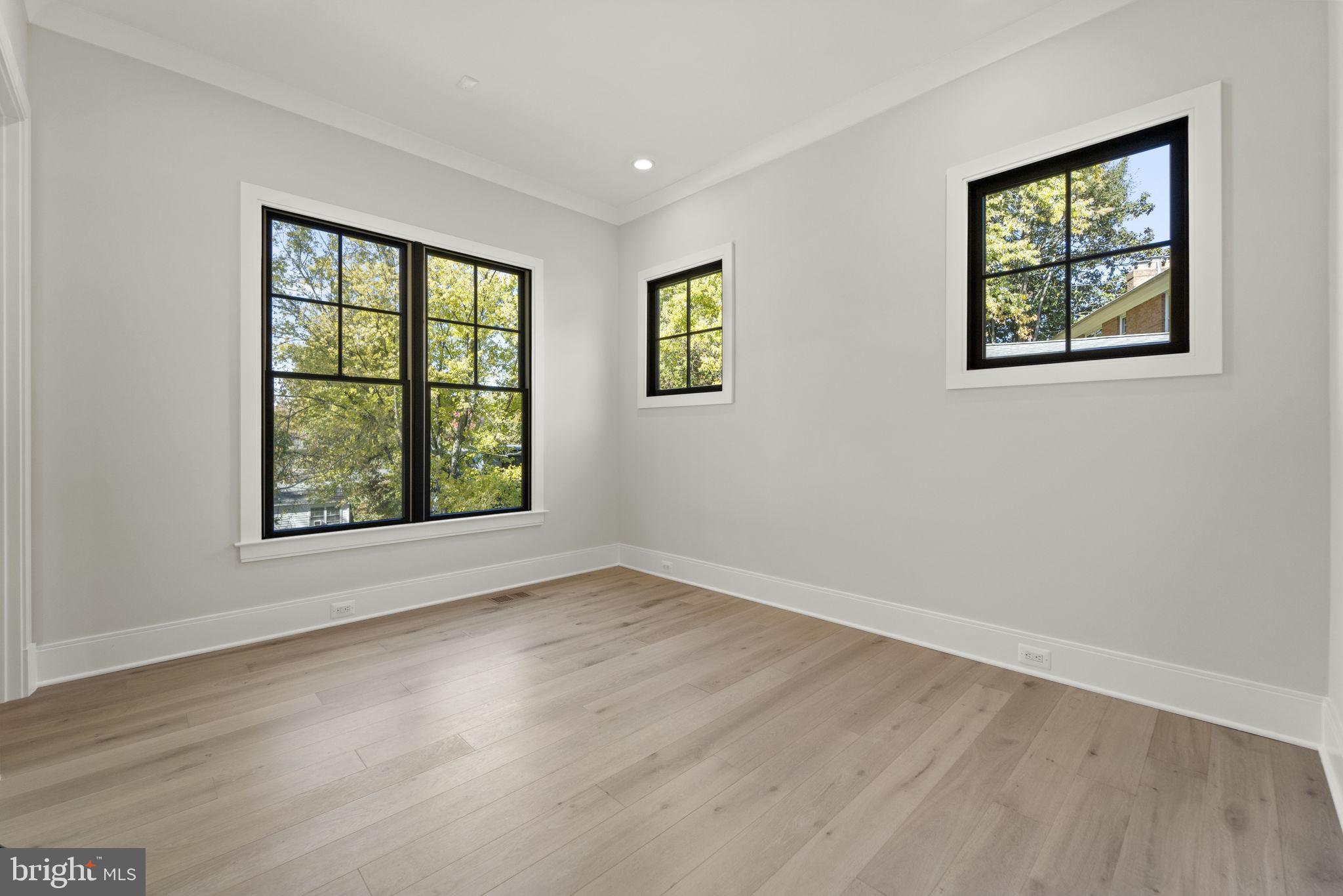 KENWOOD PARK - Residential