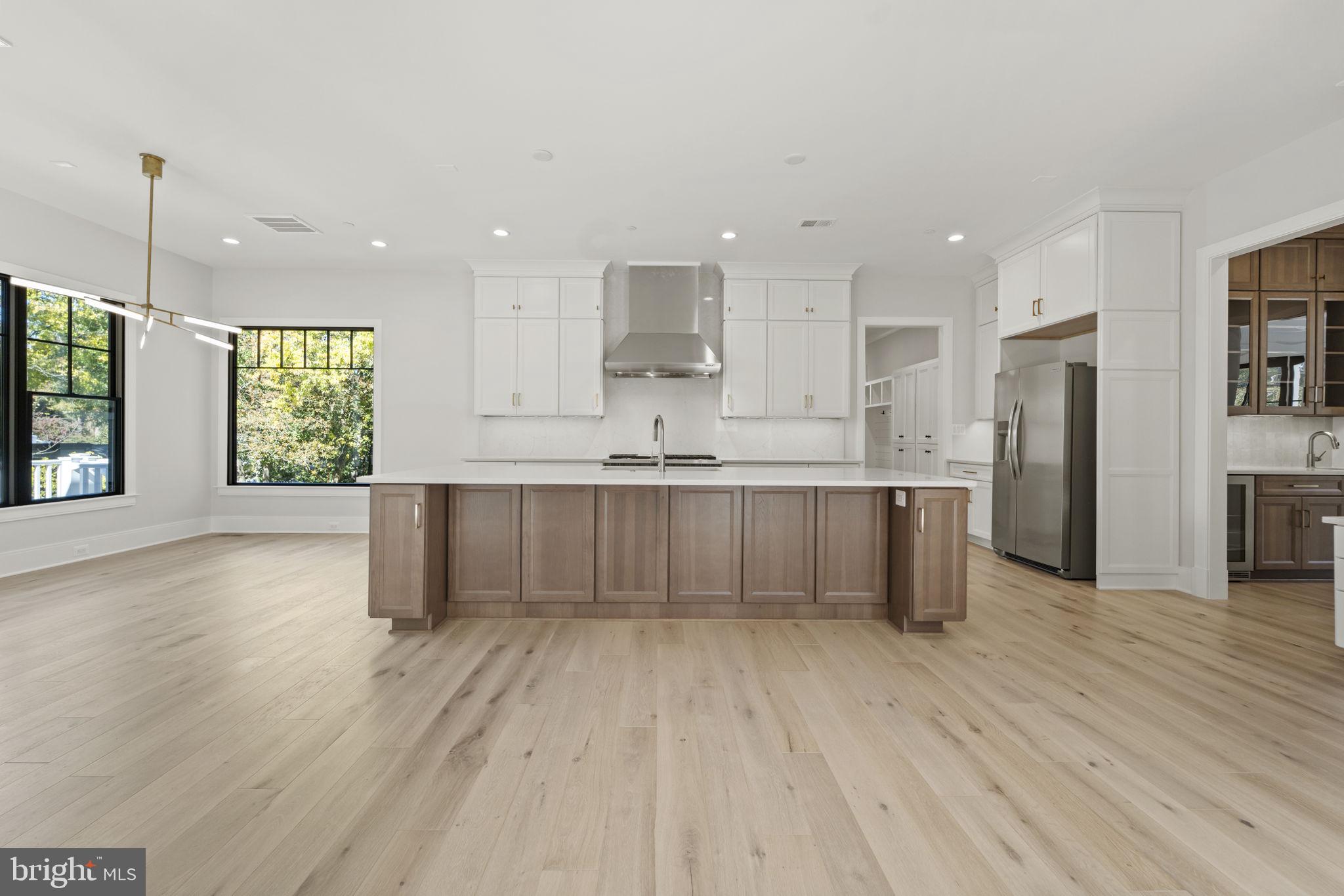 KENWOOD PARK - Residential